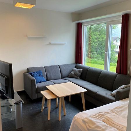 Forde Sommarhotell Exteriör bild